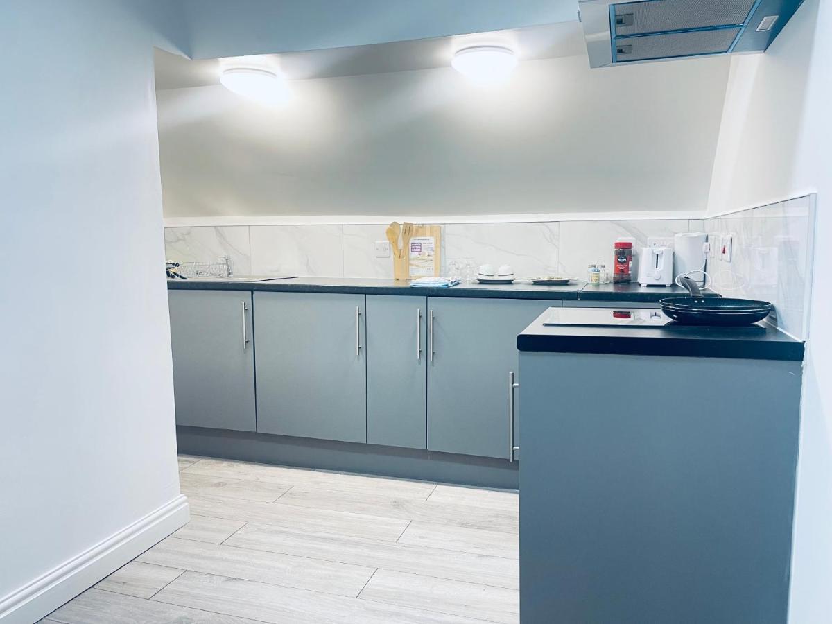 1 Bed Apartment With 2 Beds 1 Double Plus 1 Single Birmingham Eksteriør bilde