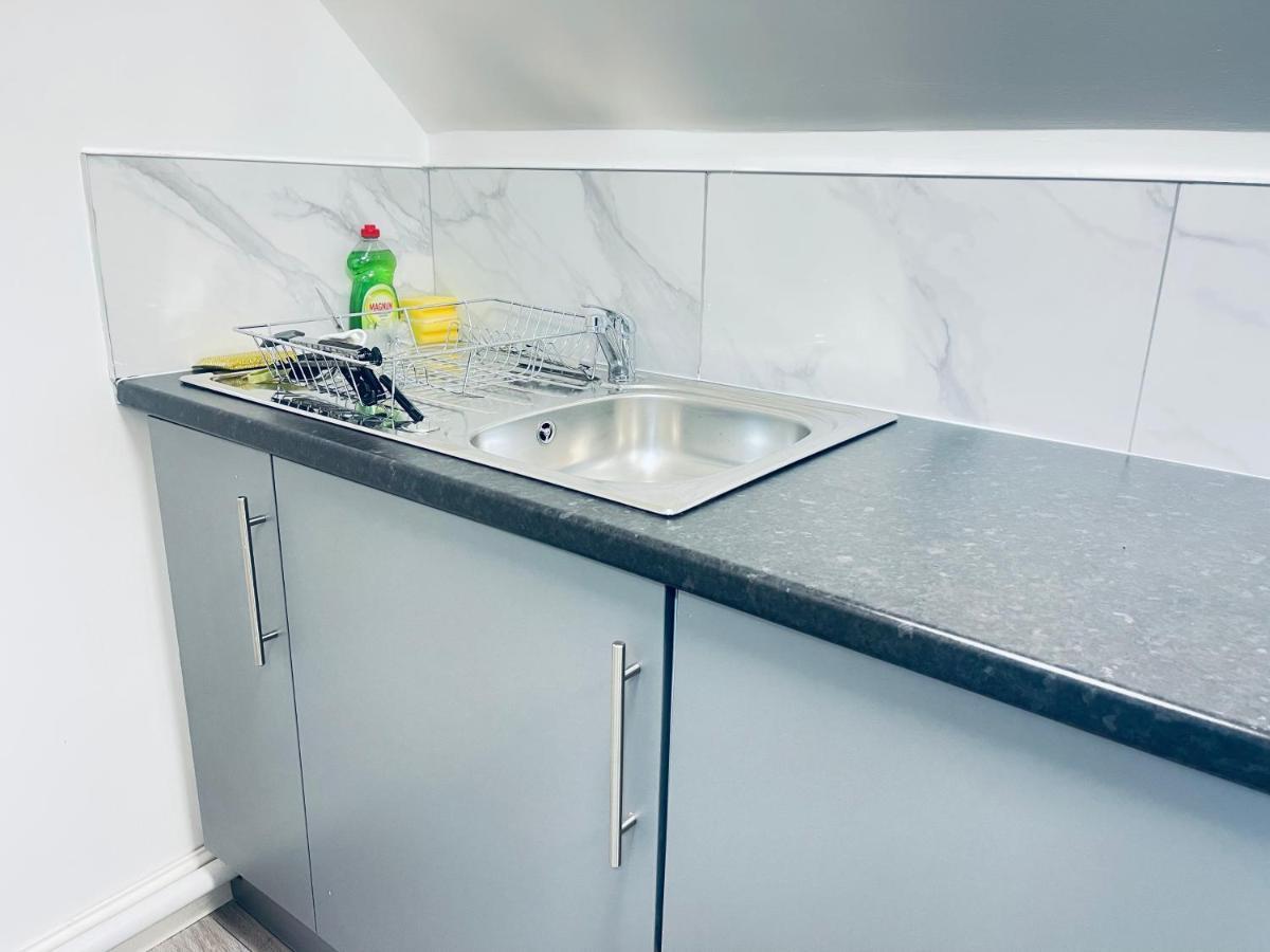 1 Bed Apartment With 2 Beds 1 Double Plus 1 Single Birmingham Eksteriør bilde